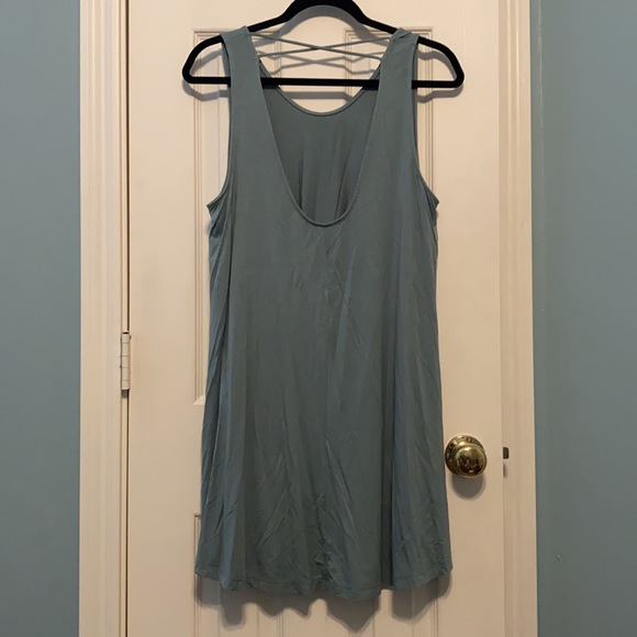 Green long,flowwy top - Picture 4 of 7